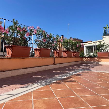 Little Aventino Bnb Рим Екстериор снимка