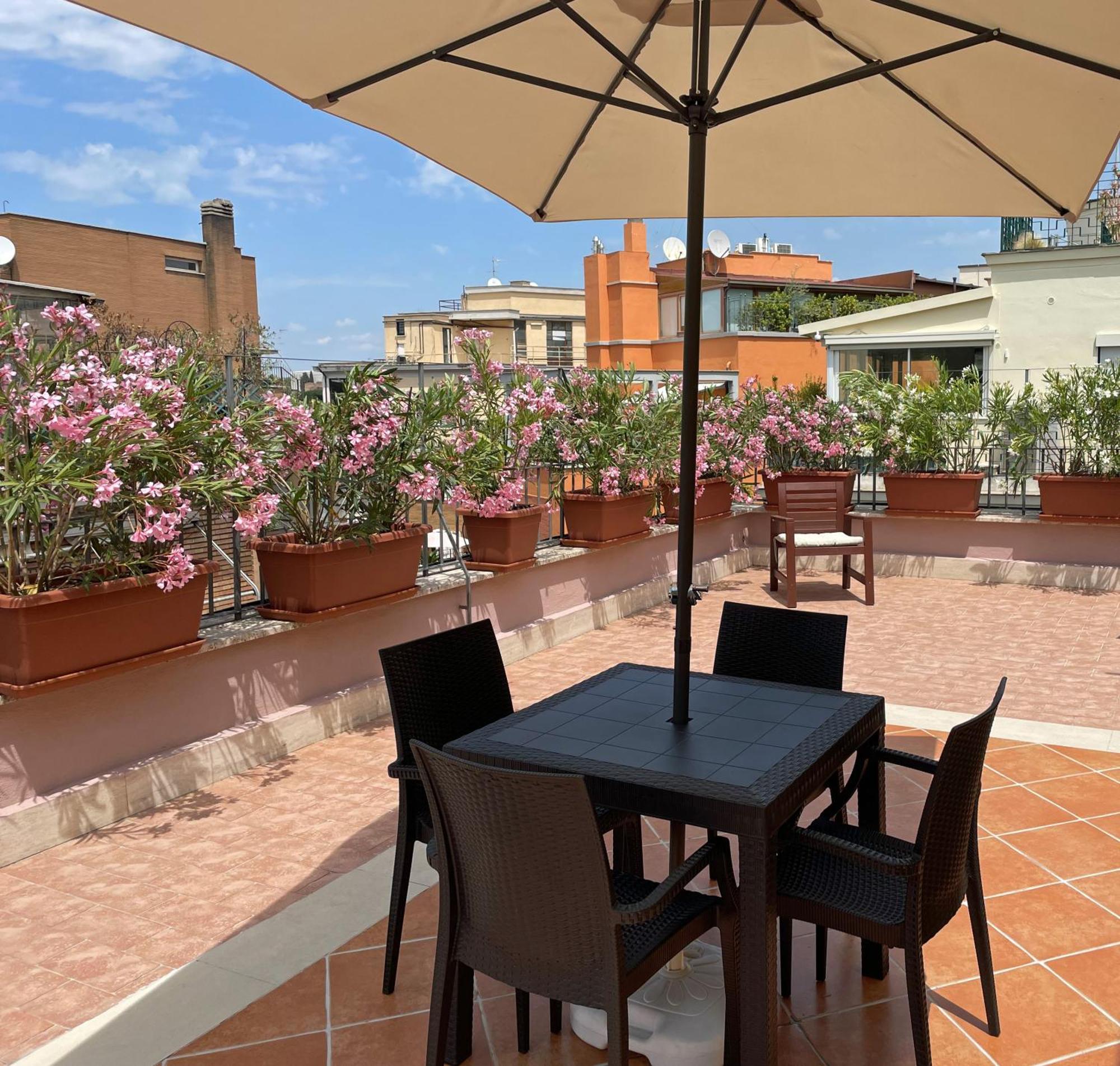 Little Aventino Bnb Рим Екстериор снимка